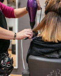 hairdresser-drying-woman39s-hair